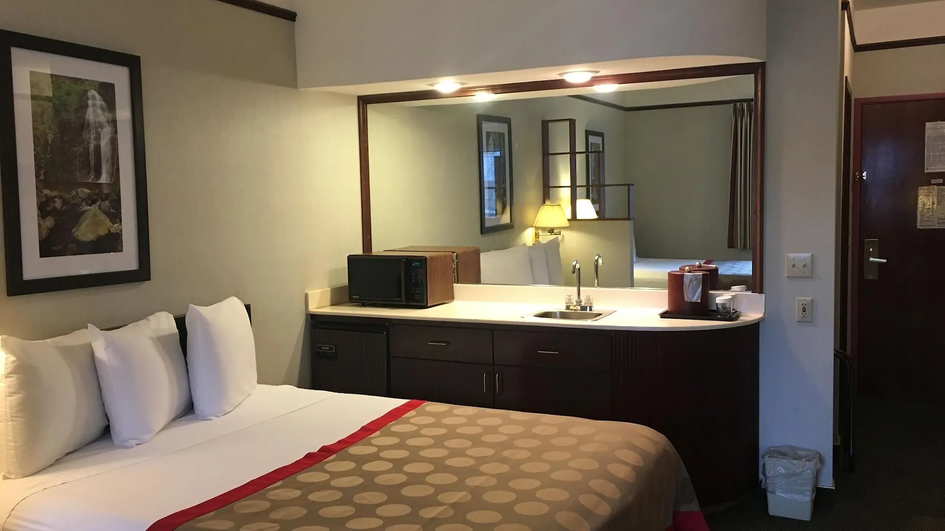 Ramada By Wyndham Portland Airport Hotel United States