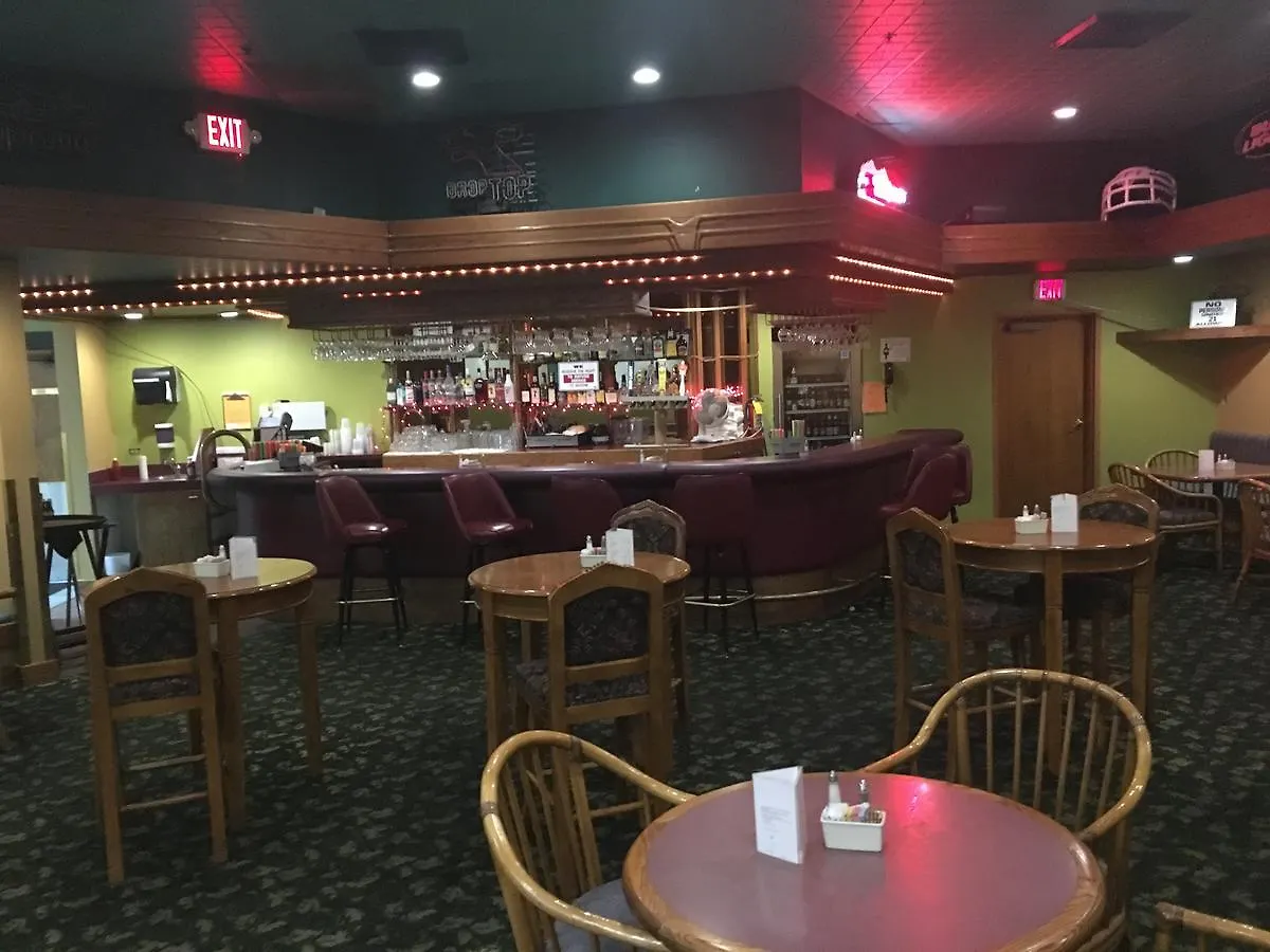 Ramada By Wyndham Portland Airport Hotel